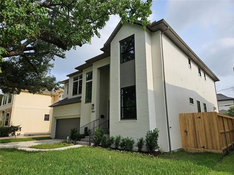 Single Family Residence in Bellaire TX 5002 Mimosa Drive 3.jpg