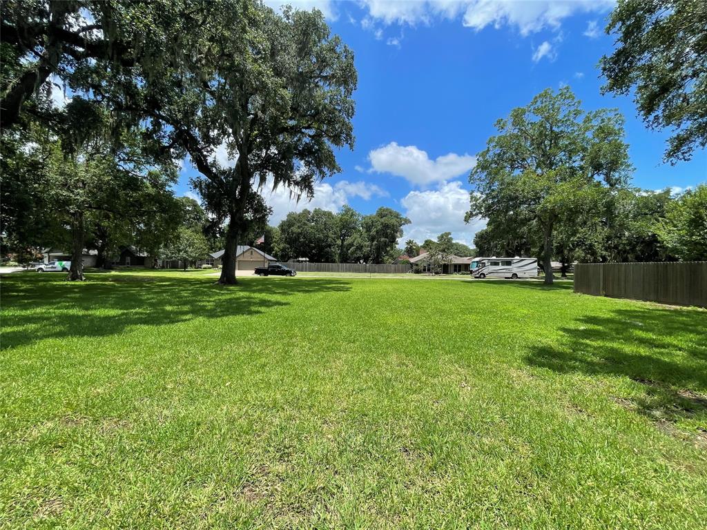 O Pecan Valley Drive, West Columbia, Texas image 3