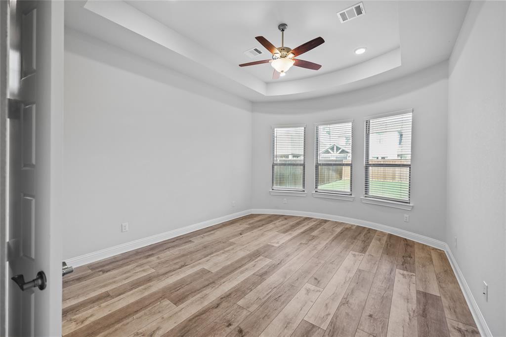 4325 Victoria Pine Drive, Spring, Texas image 19