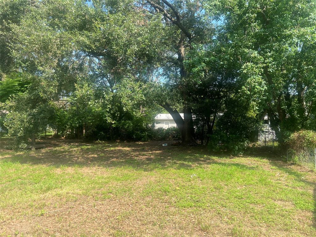 1014 14th Avenue, Texas City, Texas image 12