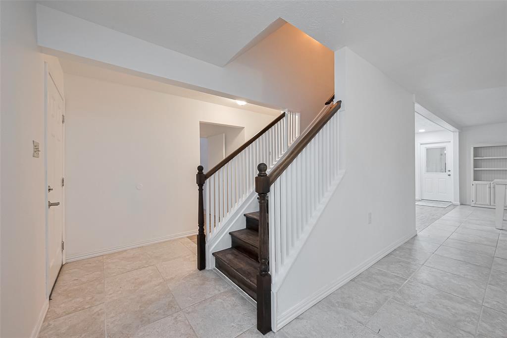 20155 Dawn Mist Drive, Humble, Texas image 5