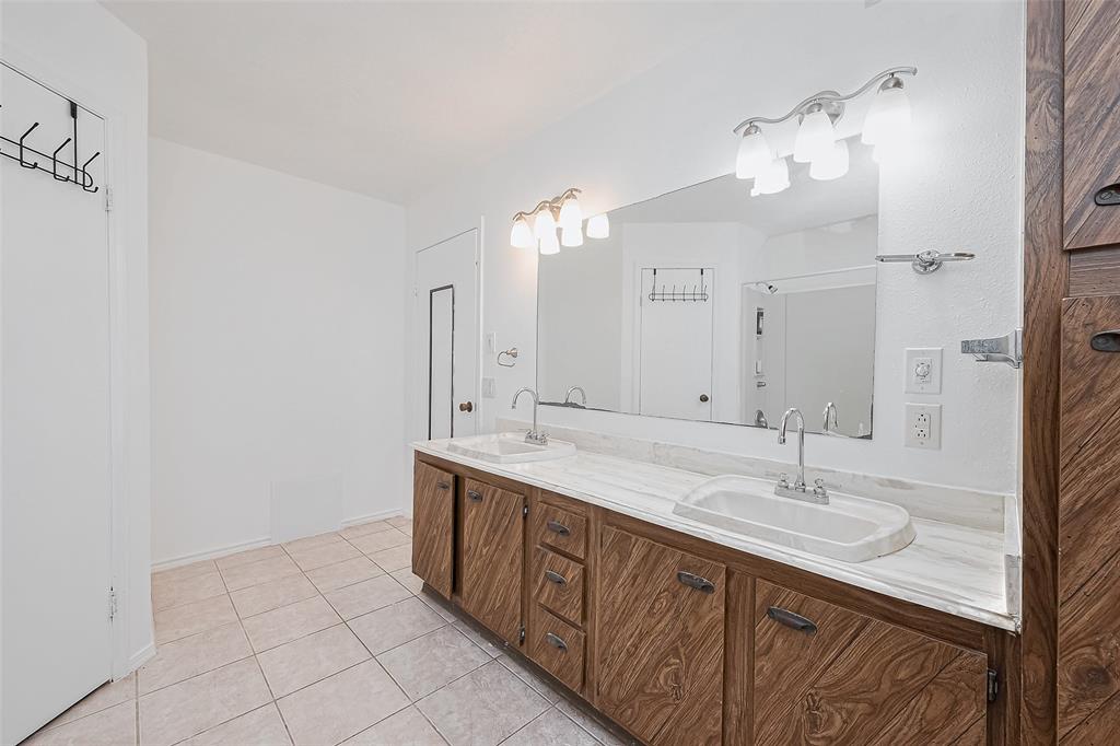 20155 Dawn Mist Drive, Humble, Texas image 21