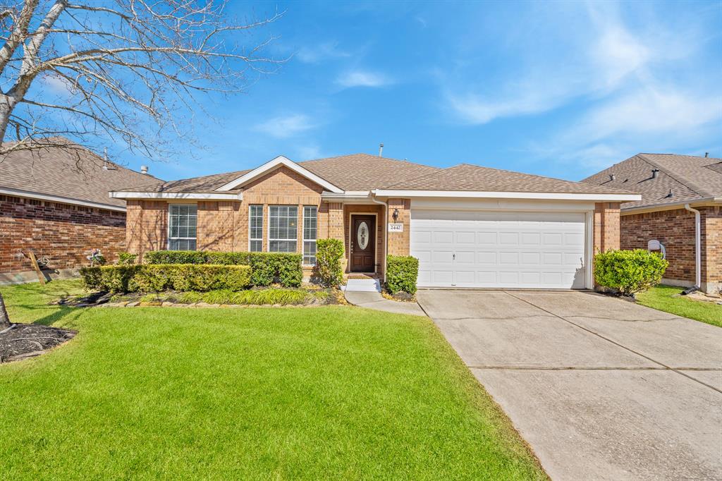 2442 Floral Ridge Drive, Spring, Texas image 1