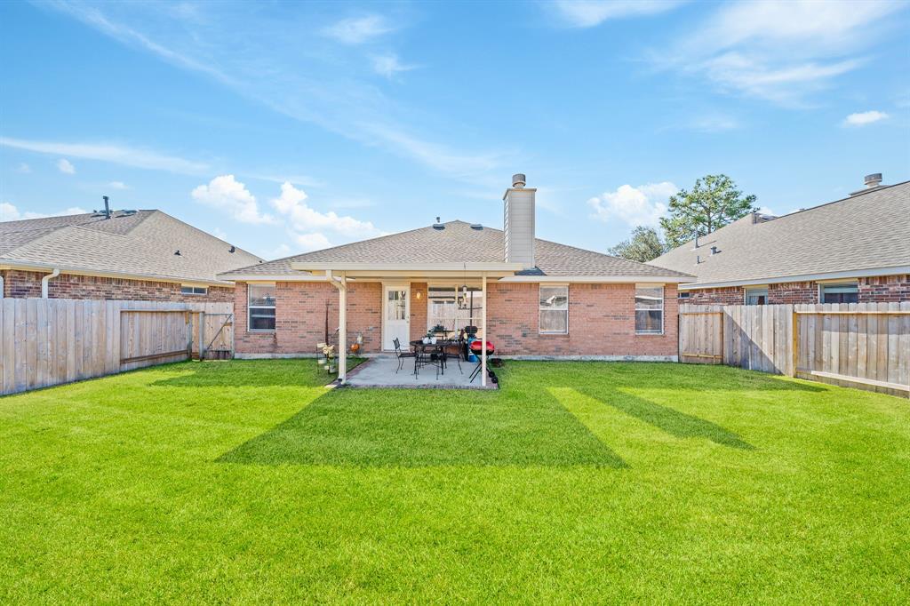 2442 Floral Ridge Drive, Spring, Texas image 24