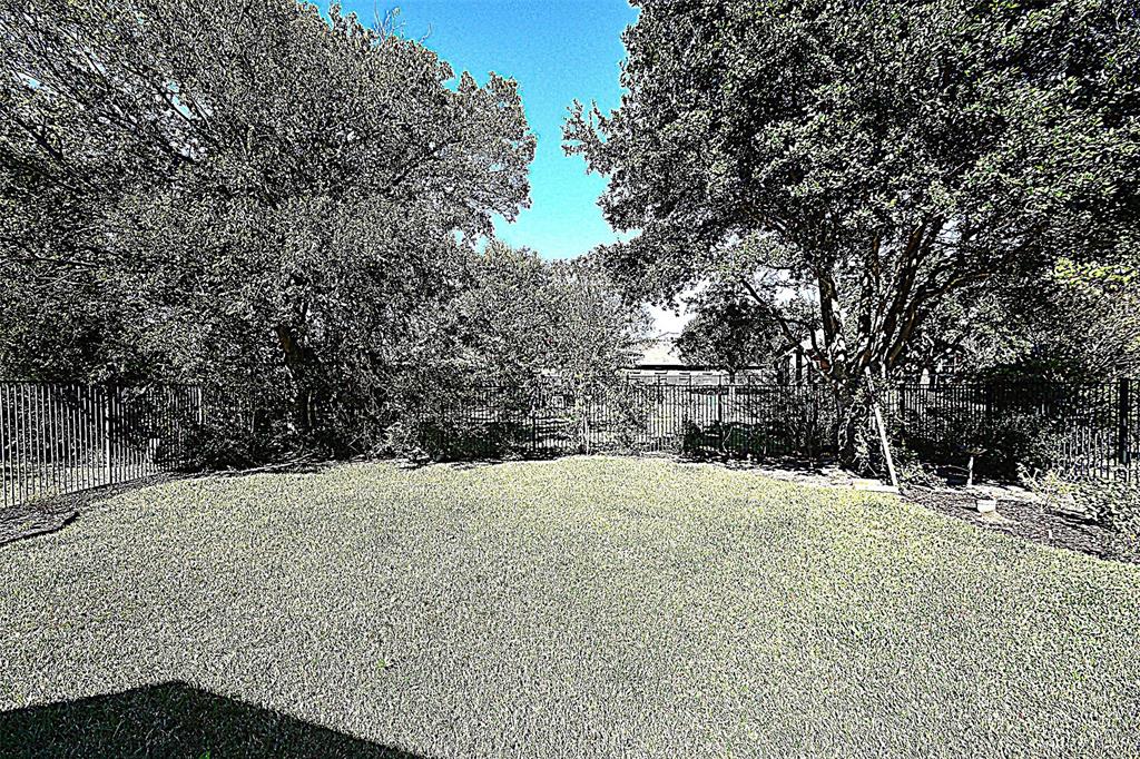 18526 W Laura Shore Drive, Cypress, Texas image 44