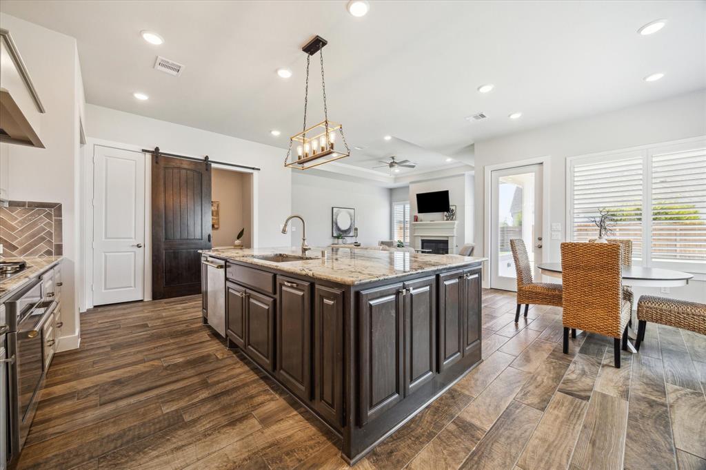 18111 Rainwater Creek Lane, Cypress, Texas image 2