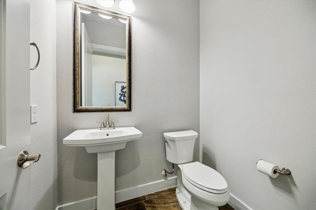 18111 Rainwater Creek Lane, Cypress, Texas image 24