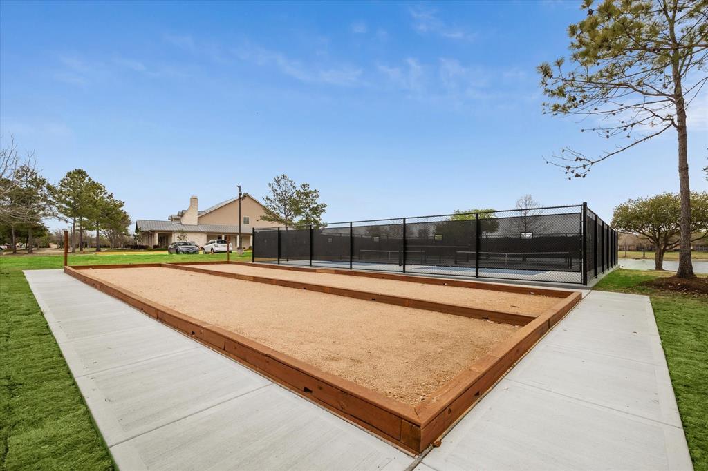 18111 Rainwater Creek Lane, Cypress, Texas image 44