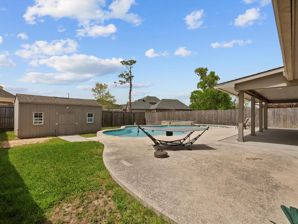 5018 Bayou Drive, Dickinson, Texas image 31