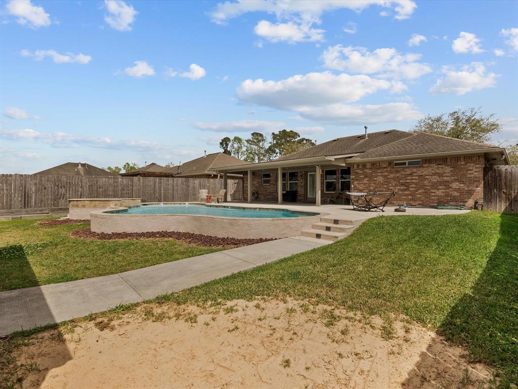 5018 Bayou Drive, Dickinson, Texas image 24