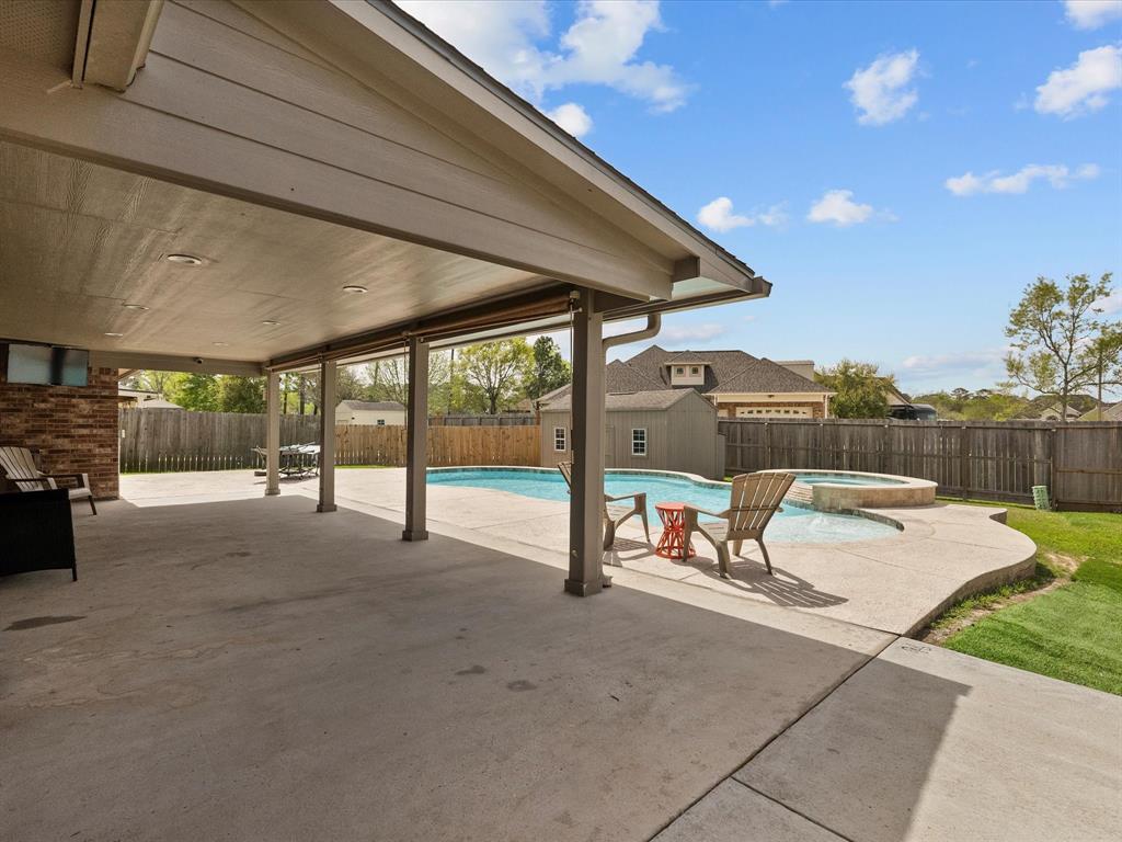 5018 Bayou Drive, Dickinson, Texas image 33