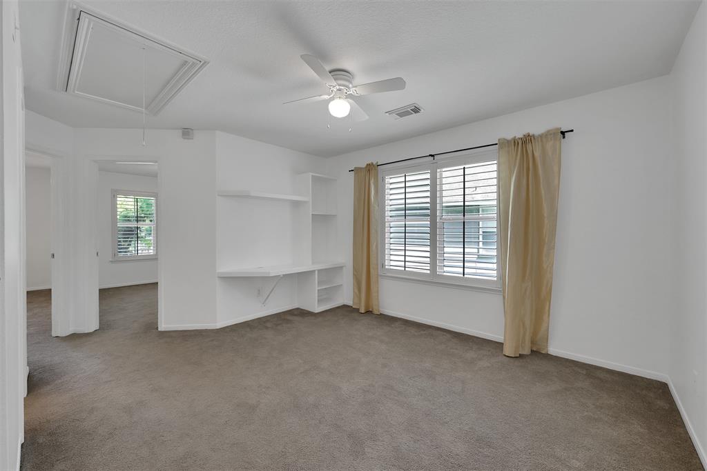 7 E Gaslight Place, The Woodlands, Texas image 8