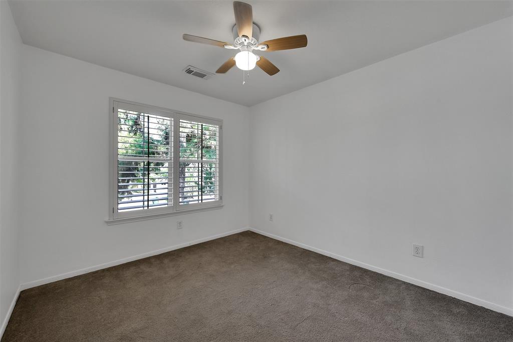7 E Gaslight Place, The Woodlands, Texas image 11