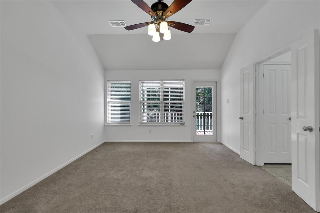7 E Gaslight Place, The Woodlands, Texas image 6