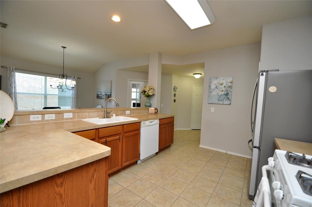 5806 Spring Sunrise Drive, Richmond, Texas image 10