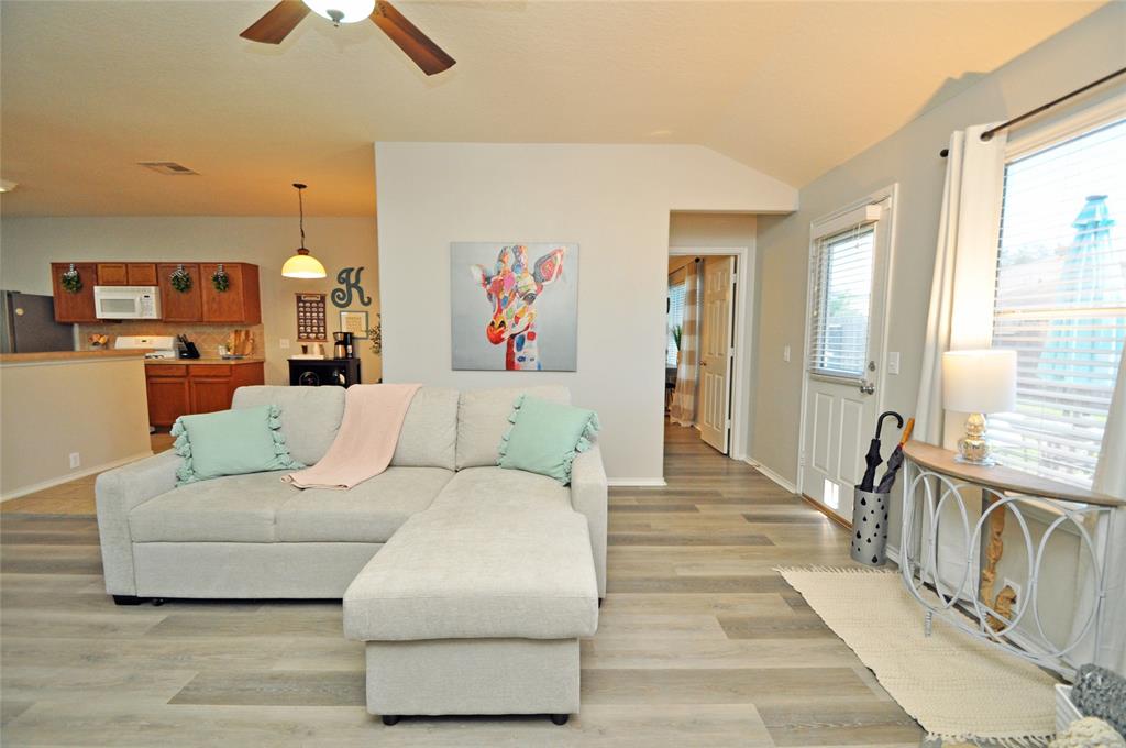 5806 Spring Sunrise Drive, Richmond, Texas image 17