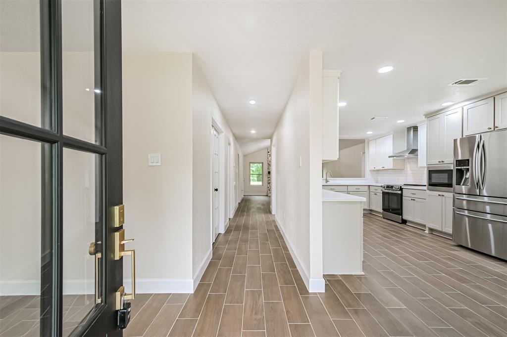 28102 Indigo Lake Court, Magnolia, Texas image 3
