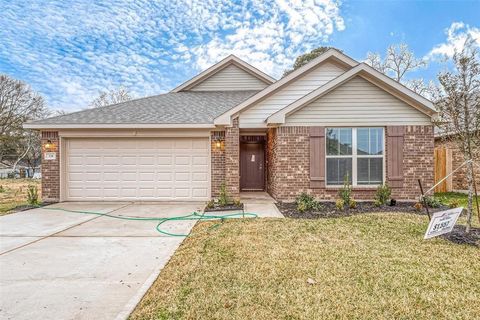 A home in Angleton