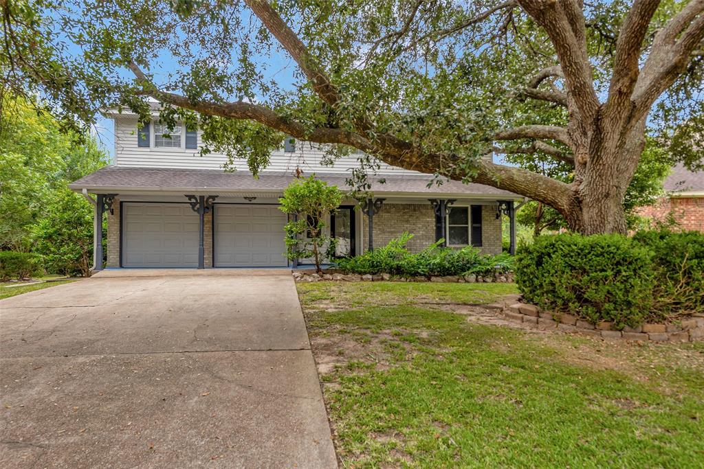 107 Bayou Glen Street