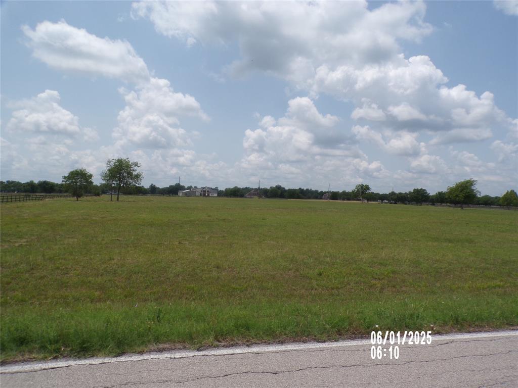 3333 Blue Grass Drive, Richmond, Texas image 6
