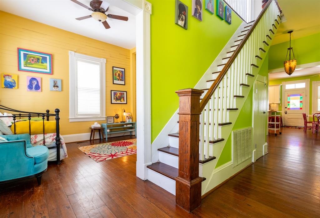 1905 Avenue M 1/2