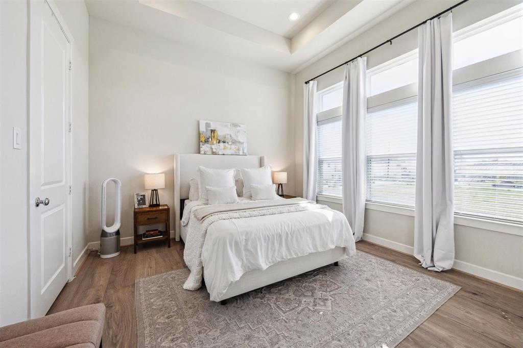 809 Burton Landing Lane, Houston, Texas image 12