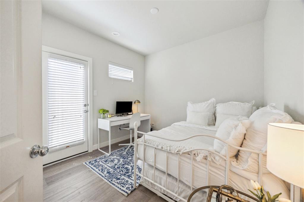 809 Burton Landing Lane, Houston, Texas image 19