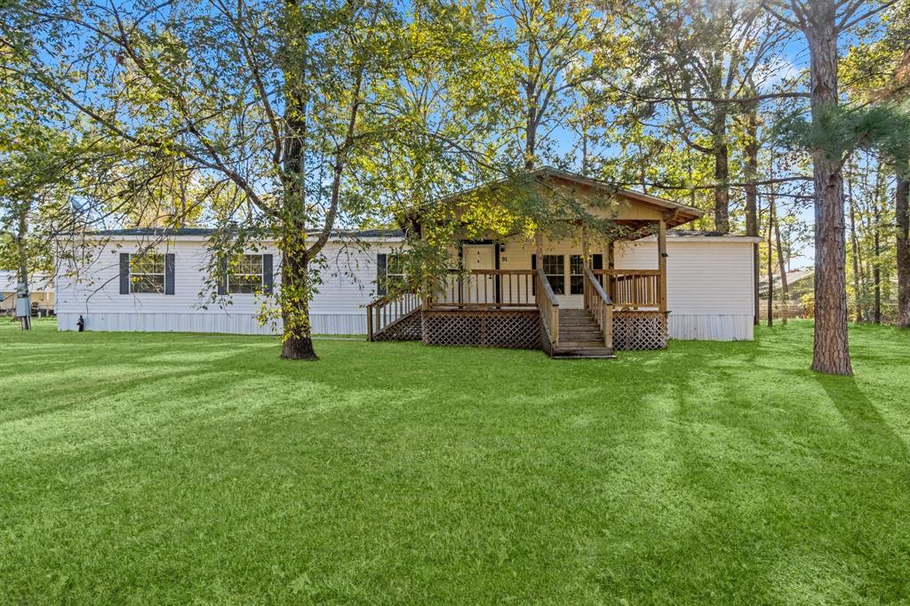 91 Nassau Lane, Point Blank, Texas image 2