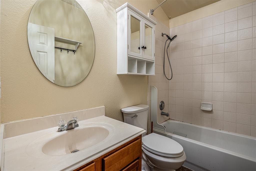 10611 Evergreen Street, Baytown, Texas image 38