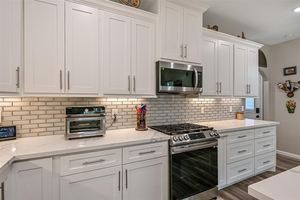 3707 Oakview Street, Bacliff, Texas image 11