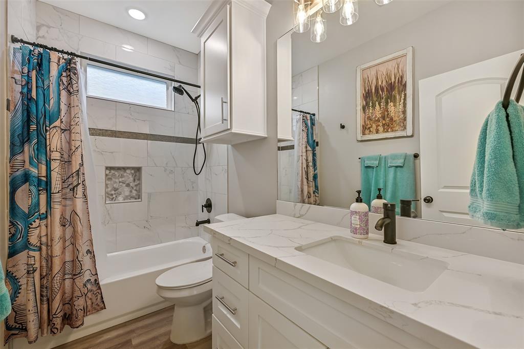 3707 Oakview Street, Bacliff, Texas image 22