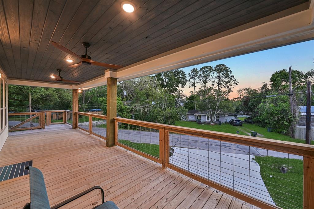 3707 Oakview Street, Bacliff, Texas image 4