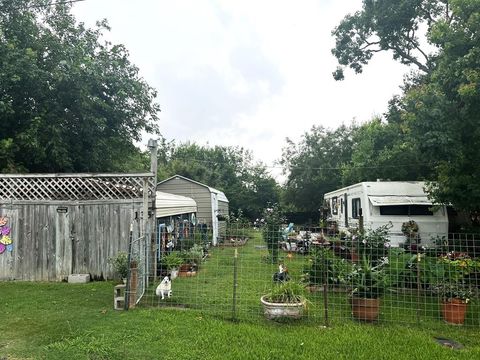 A home in San Leon