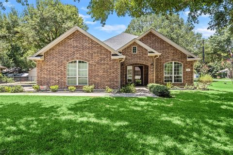 A home in Waller