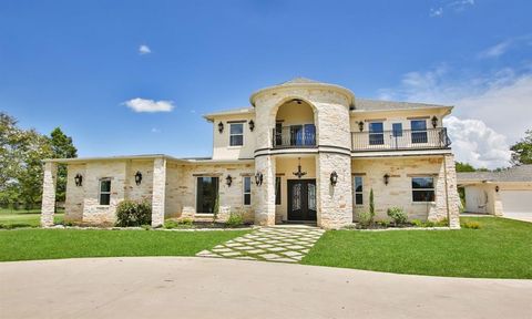 A home in Waller