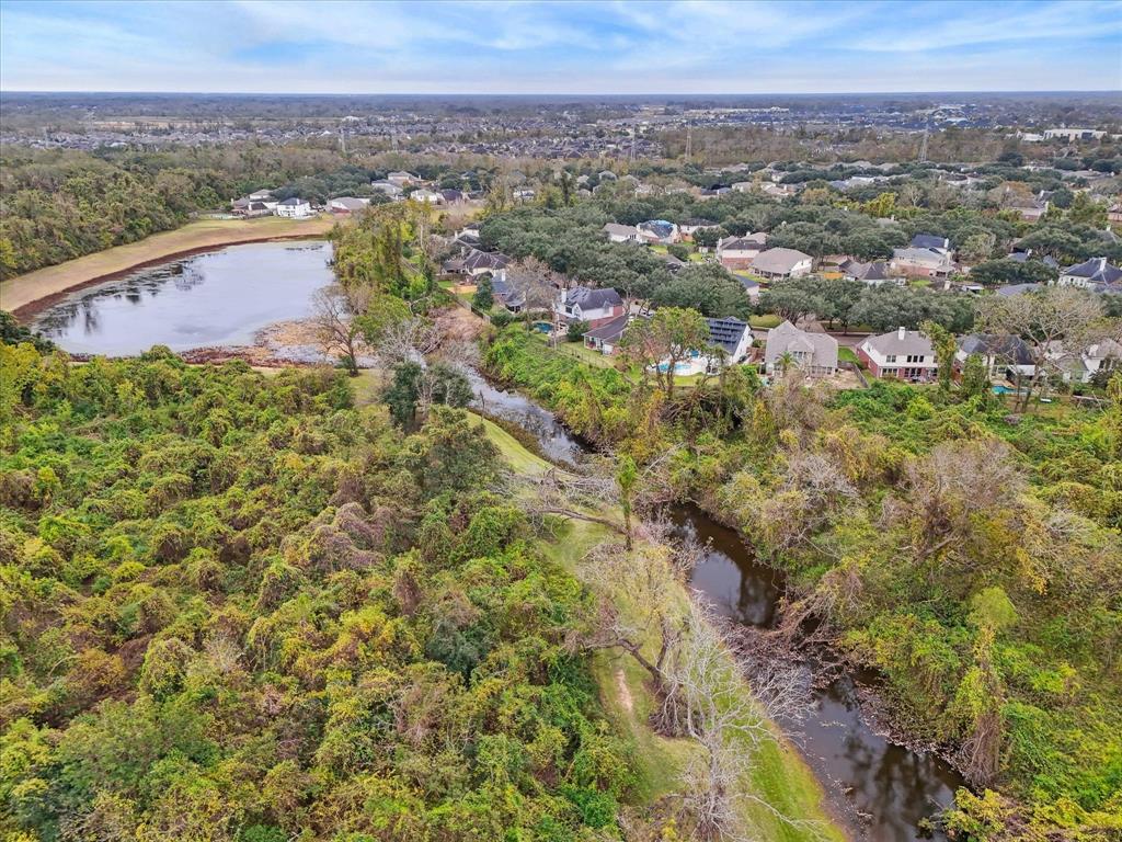 2906 Five Oaks Drive, Missouri City, Texas image 42