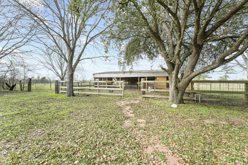 6851 County Road 2058, Hull, Texas image 27