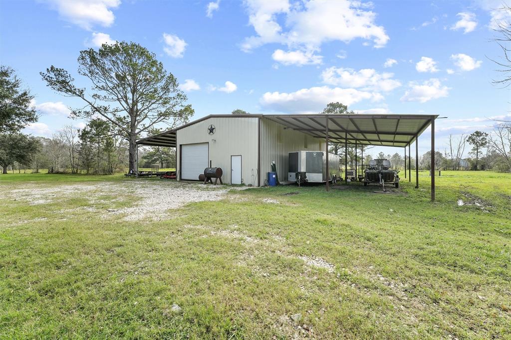 6851 County Road 2058, Hull, Texas image 28