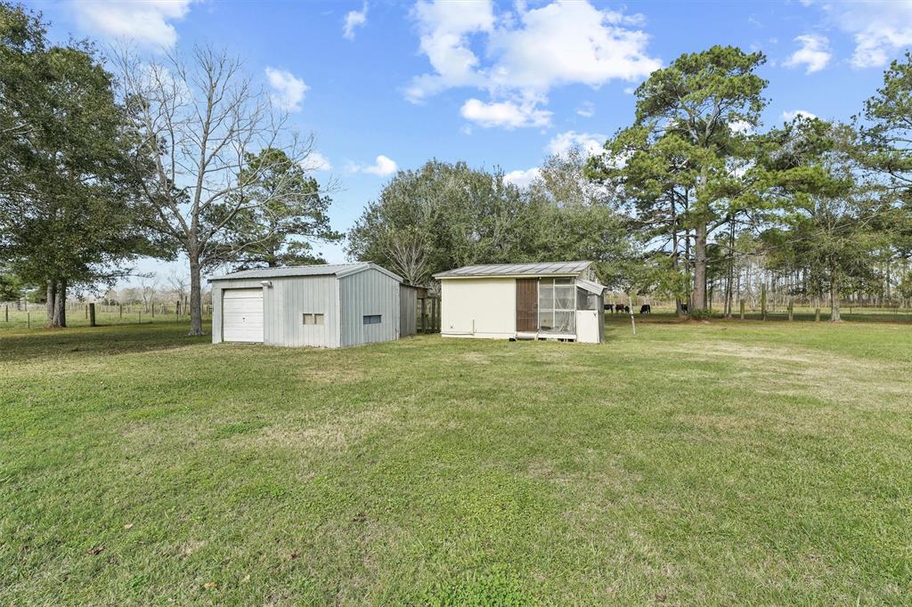 6851 County Road 2058, Hull, Texas image 30