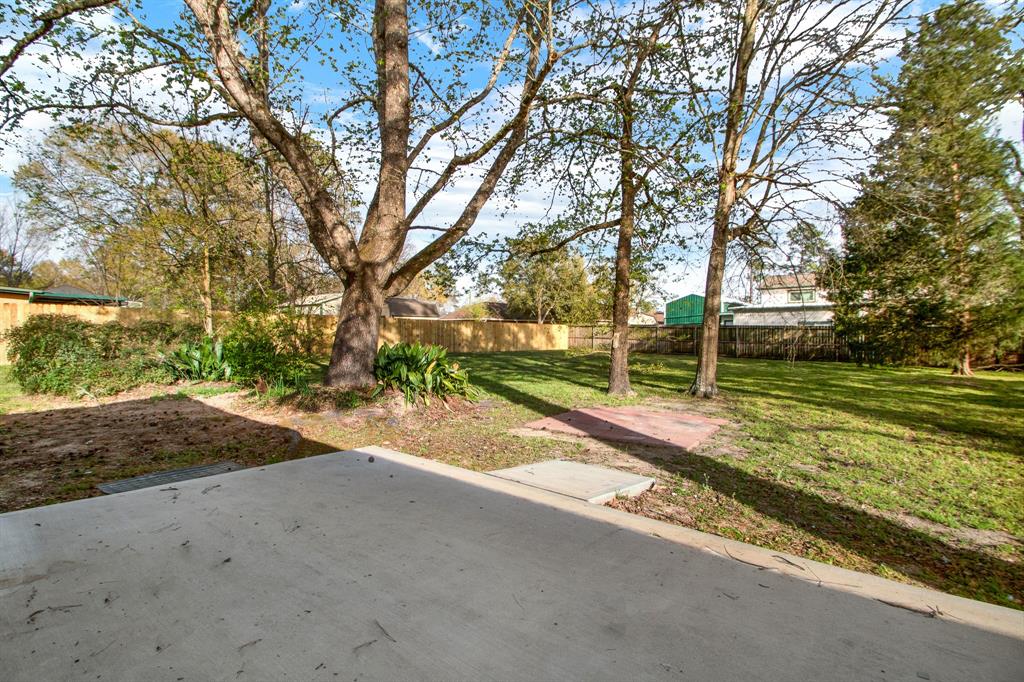 907 Kip Lane, Pinehurst, Texas image 31
