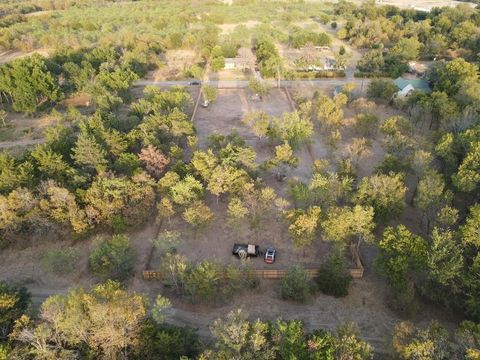 Photo of 403 N Ave D, Wortham, TX 76693 (MLS # 832745) Photo of 403 N Ave D, Wortham, TX 76693 (MLS # 832745)