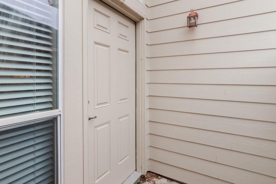 2328 S Venice Drive, Pearland, Texas image 22