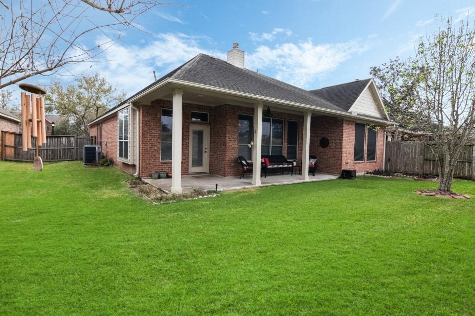 2328 S Venice Drive, Pearland, Texas image 32