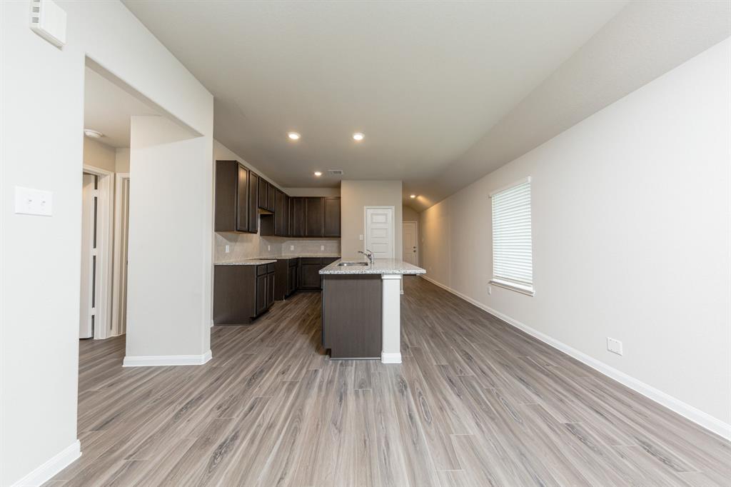 5122 Shelby Katherine Drive, Rosharon, Texas image 6