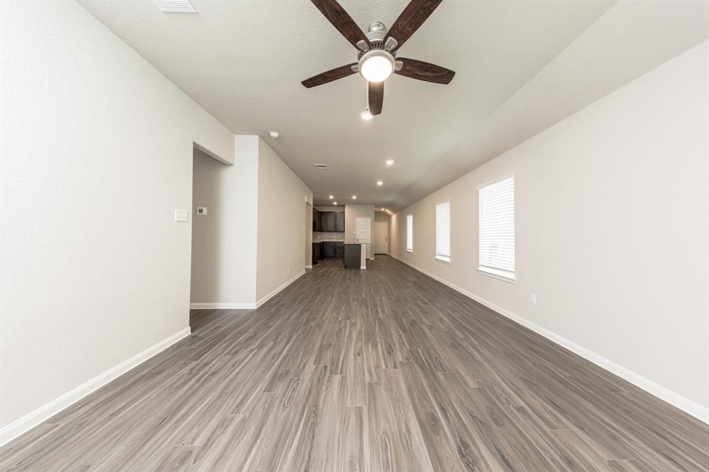 5122 Shelby Katherine Drive, Rosharon, Texas image 9