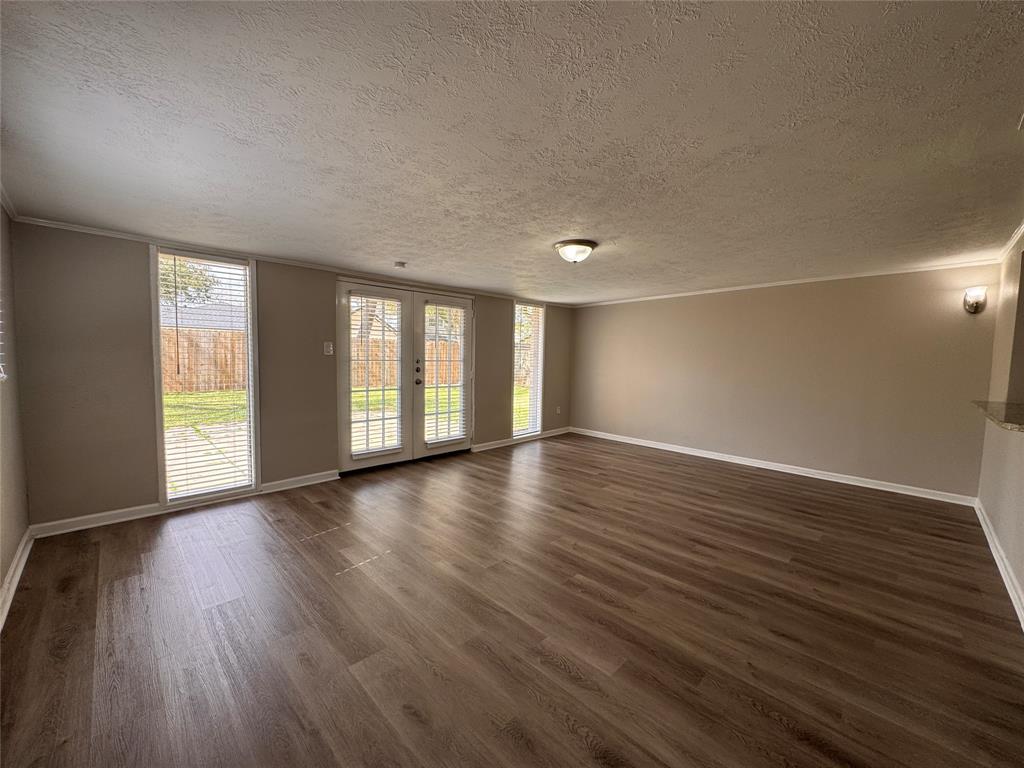 2414 Stillmeadow Drive, Missouri City, Texas image 7