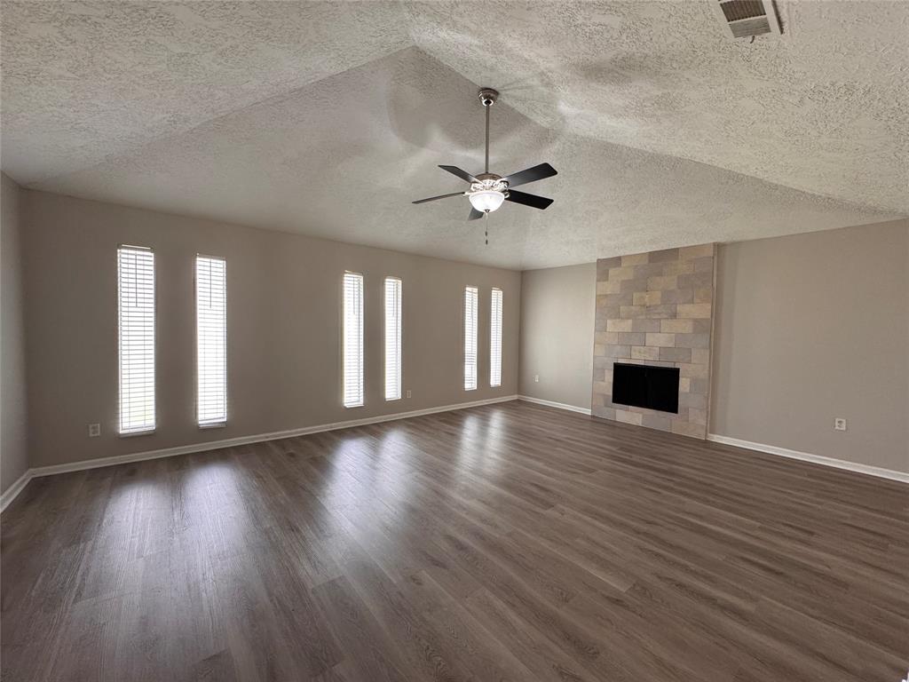 2414 Stillmeadow Drive, Missouri City, Texas image 8