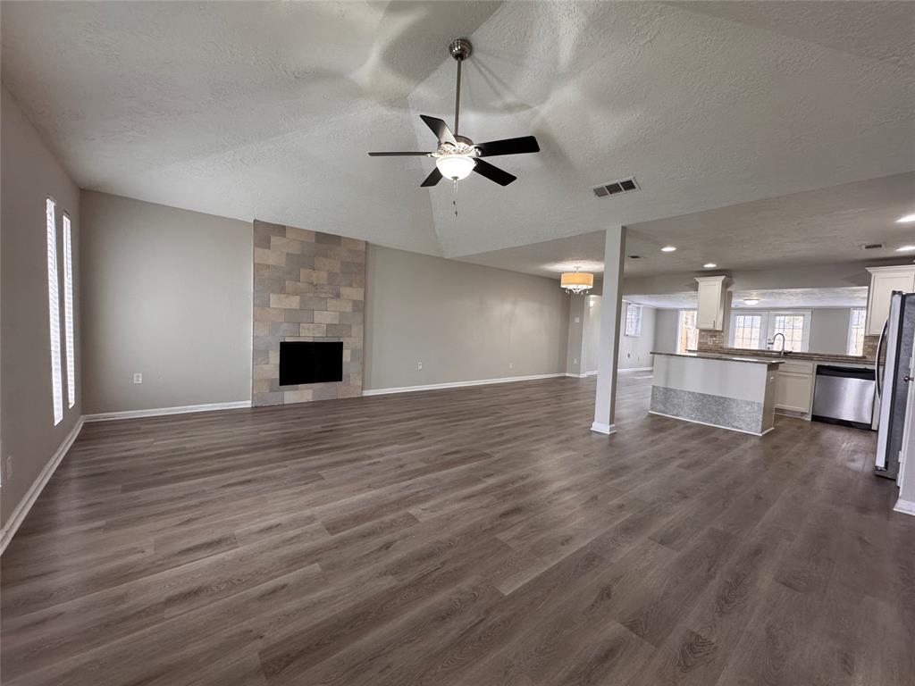 property-search 3 2414 Stillmeadow Drive
