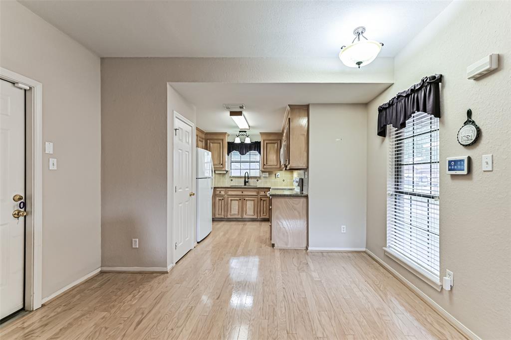 404 Live Oak Lane, Friendswood, Texas image 6