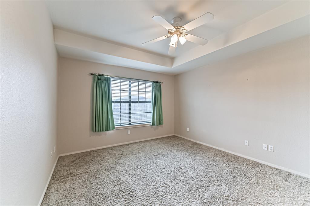 404 Live Oak Lane, Friendswood, Texas image 11